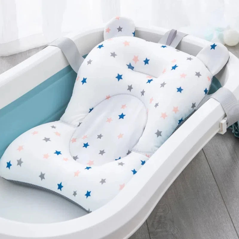 Baby shower lying down, bathtub floating pad